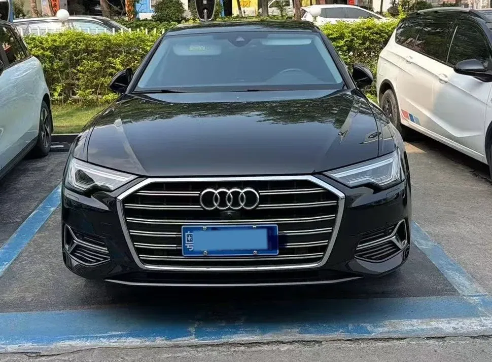 2024 Audi A6L 2.0T 245HP L4 7DCT,autocango,china used car exporter,china ev exporter,chinese used car exporter,chinese used ev exporter