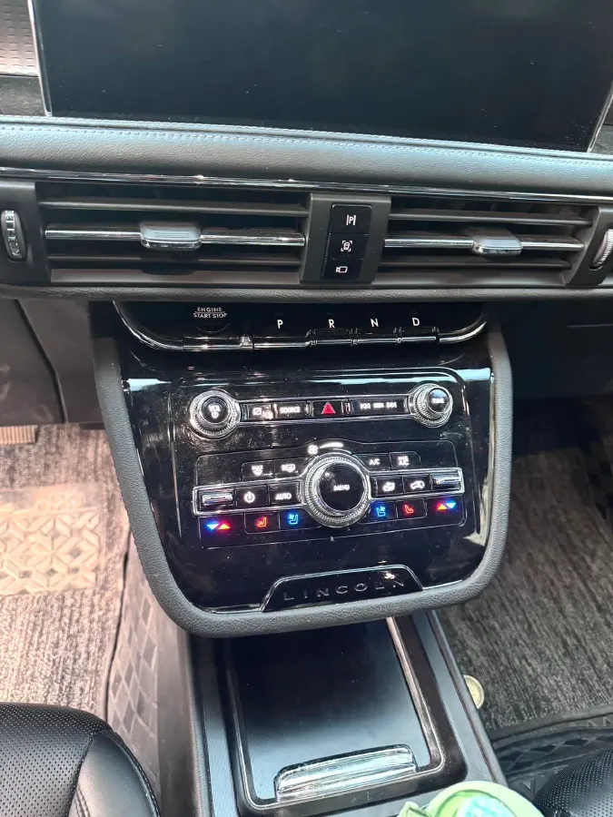 2022 Lincoln Corsair 2.0T 245HP L4 8AT,autocango,china used car exporter,china ev exporter,chinese used car exporter,chinese used ev exporter