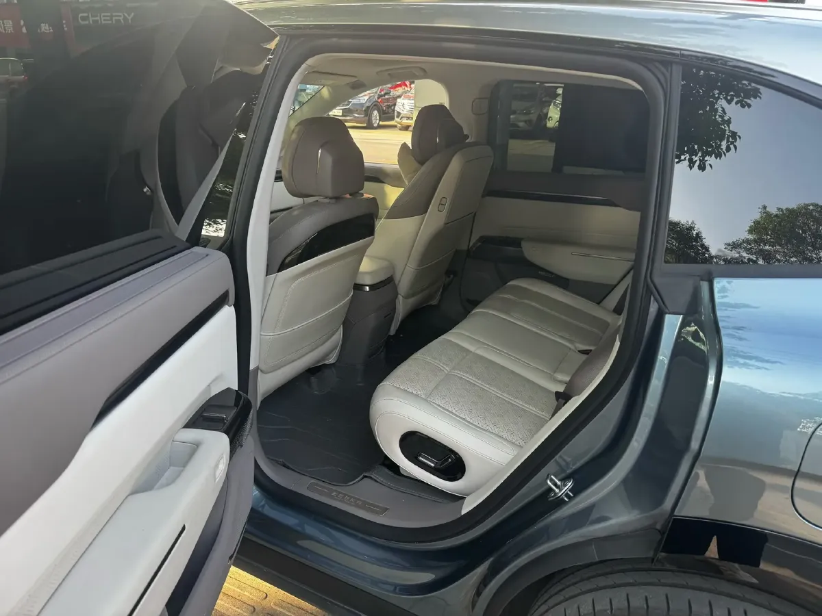 2025 Zeekr 7X BEV 75KWH,autocango,china used car exporter,china ev exporter,chinese used car exporter,chinese used ev exporter