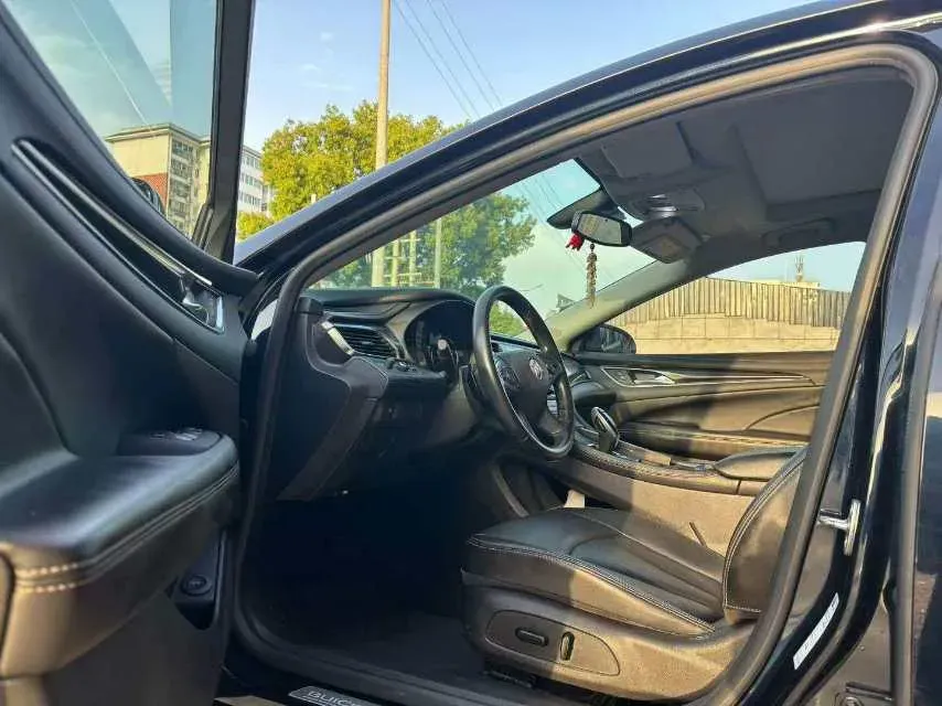 2021 Buick Larcosse 2.0T 237HP L4 9AT,autocango,china used car exporter,china ev exporter,chinese used car exporter,chinese used ev exporter
