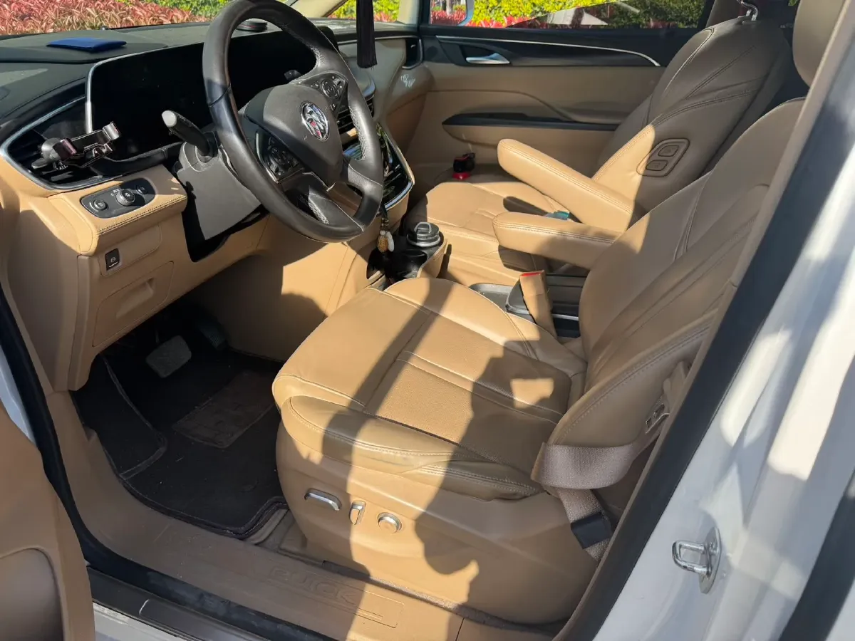 2020 Buick GL8 2.0T 237HP L4 9AT,autocango,china used car exporter,china ev exporter,chinese used car exporter,chinese used ev exporter