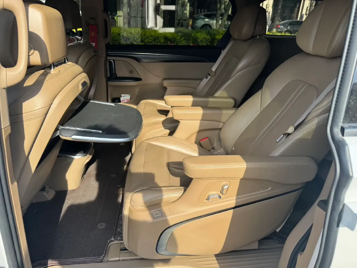 2020 Buick GL8 2.0T 237HP L4 9AT,autocango,china used car exporter,china ev exporter,chinese used car exporter,chinese used ev exporter