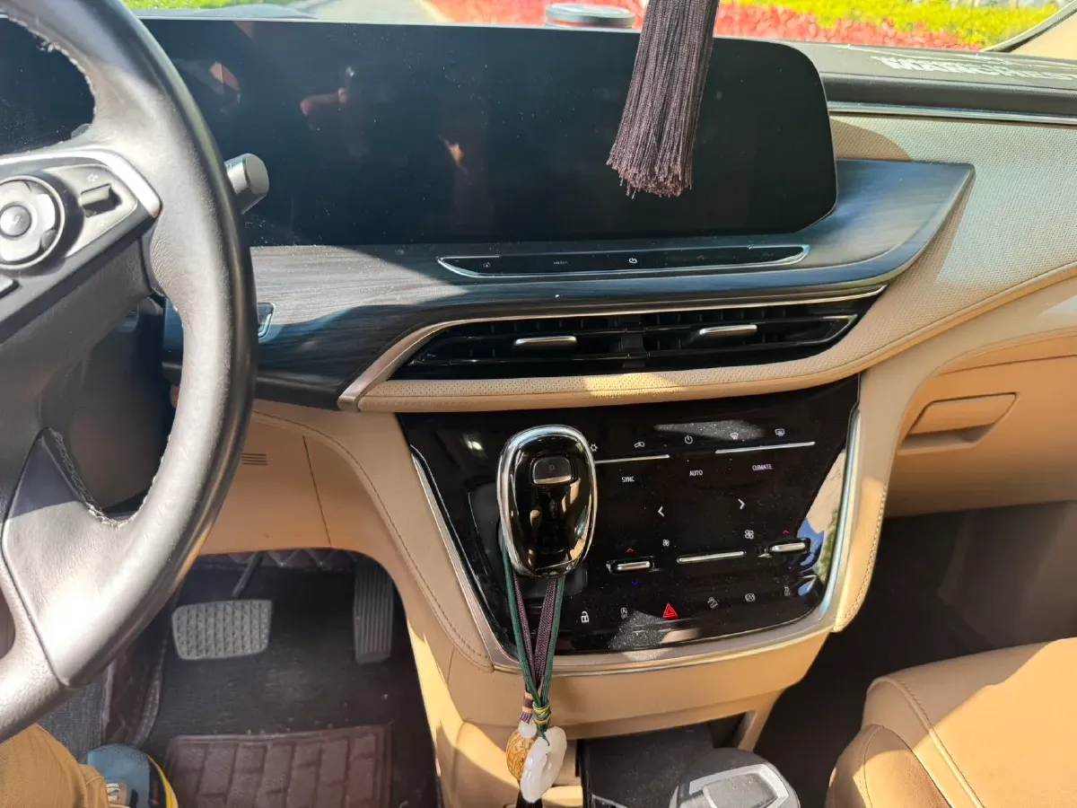 2020 Buick GL8 2.0T 237HP L4 9AT,autocango,china used car exporter,china ev exporter,chinese used car exporter,chinese used ev exporter