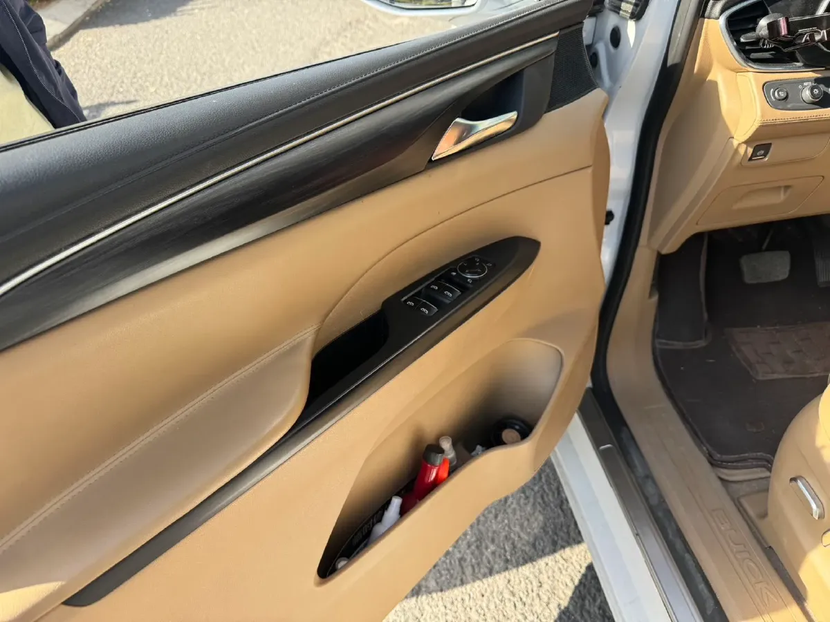 2020 Buick GL8 2.0T 237HP L4 9AT,autocango,china used car exporter,china ev exporter,chinese used car exporter,chinese used ev exporter