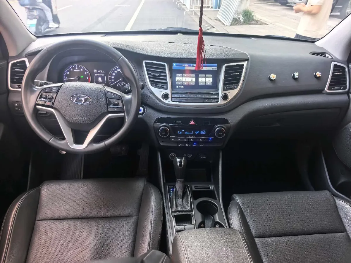 2018 Hyundai Tucson 1.6T 177HP L4 7DCT,autocango,china used car exporter,china ev exporter,chinese used car exporter,chinese used ev exporter