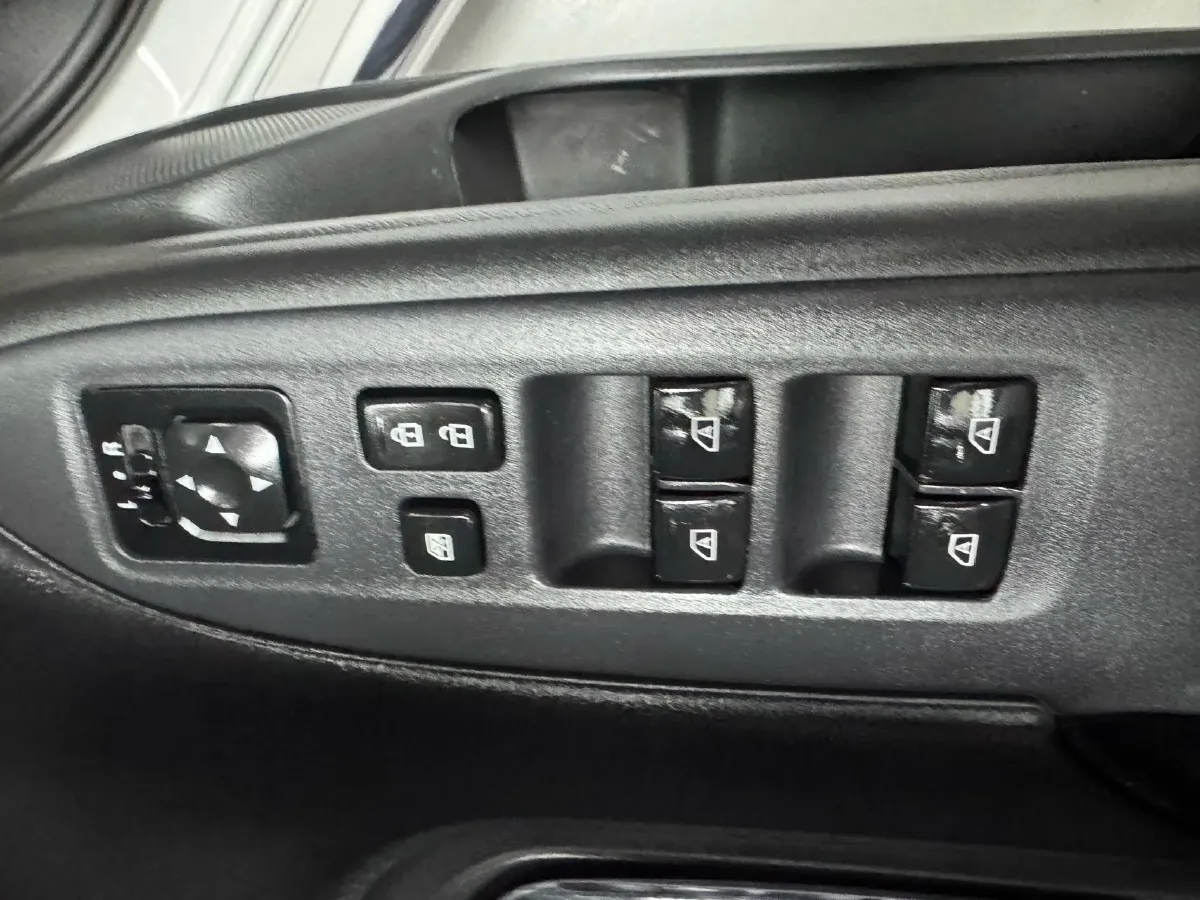 2021 Mitsubishi Outlander 2.0L 166HP L4 CVT,autocango,china used car exporter,china ev exporter,chinese used car exporter,chinese used ev exporter