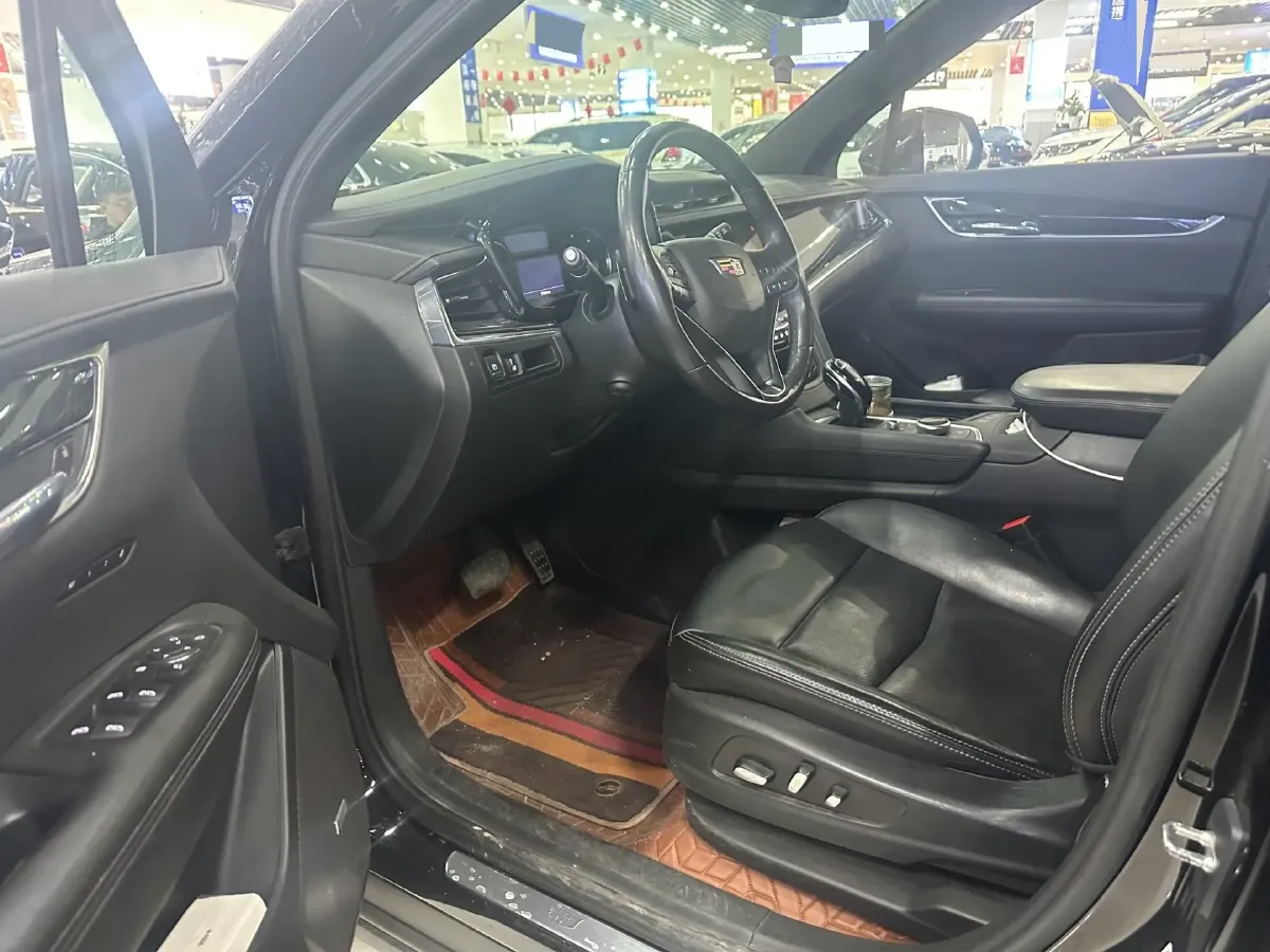 2021 Cadillac XT6 2.0T 237HP L4 9AT,autocango,china used car exporter,china ev exporter,chinese used car exporter,chinese used ev exporter