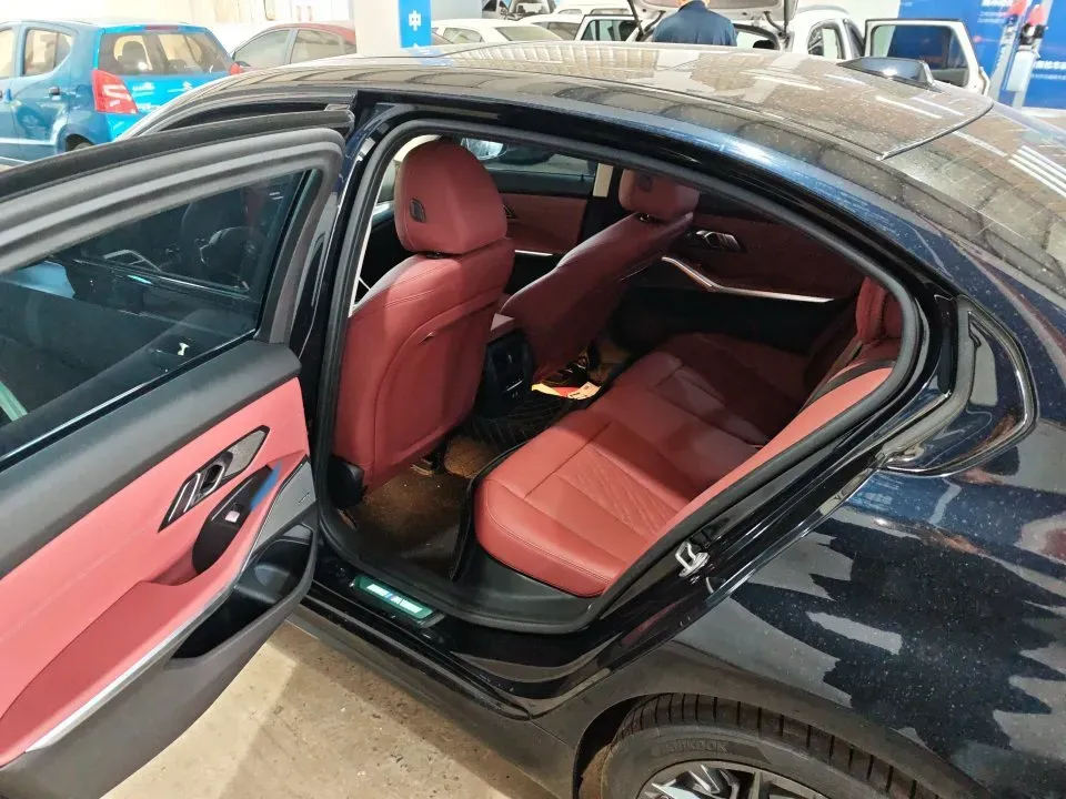 2025 BMW 3 Series 2.0T 245HP L4 8AT,autocango,china used car exporter,china ev exporter,chinese used car exporter,chinese used ev exporter