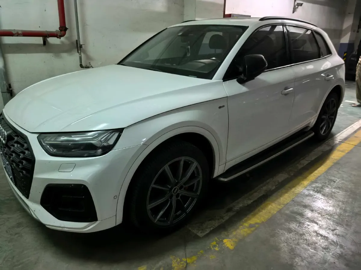 2021 Audi Q5L 2.0T 252HP L4 7DCT,autocango,china used car exporter,china ev exporter,chinese used car exporter,chinese used ev exporter
