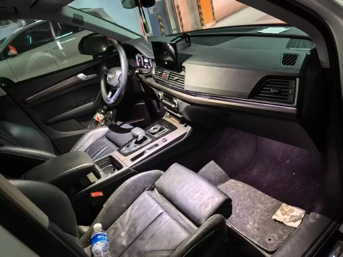 2021 Audi Q5L 2.0T 252HP L4 7DCT,autocango,china used car exporter,china ev exporter,chinese used car exporter,chinese used ev exporter