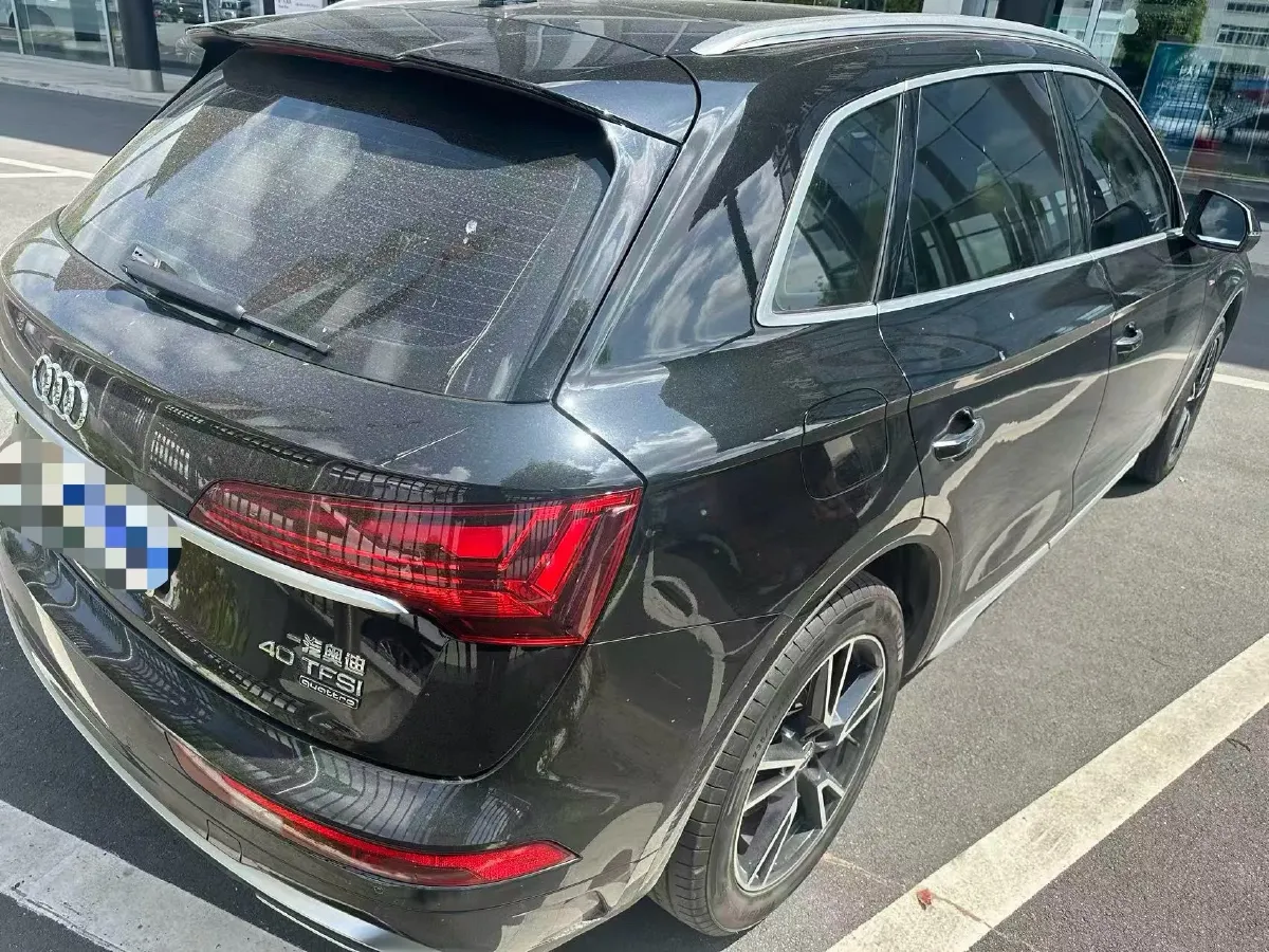 2022 Audi Q5L 2.0T 190HP L4 7DCT,autocango,china used car exporter,china ev exporter,chinese used car exporter,chinese used ev exporter