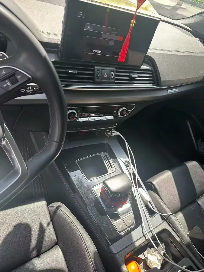 2022 Audi Q5L 2.0T 190HP L4 7DCT,autocango,china used car exporter,china ev exporter,chinese used car exporter,chinese used ev exporter