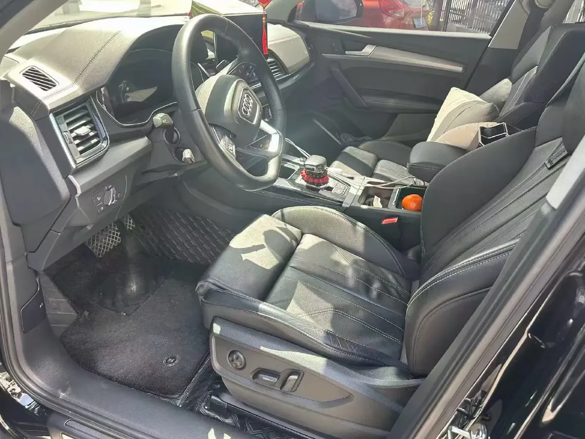 2022 Audi Q5L 2.0T 190HP L4 7DCT,autocango,china used car exporter,china ev exporter,chinese used car exporter,chinese used ev exporter