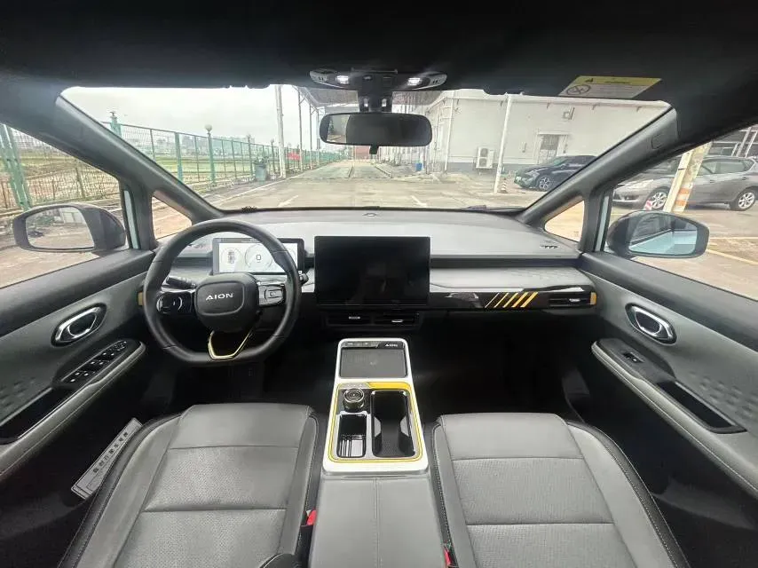 2022 Geely Okavango 1.8T 184HP L4 7DCT,autocango,china used car exporter,china ev exporter,chinese used car exporter,chinese used ev exporter