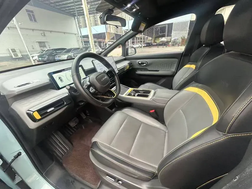 2022 Geely Okavango 1.8T 184HP L4 7DCT,autocango,china used car exporter,china ev exporter,chinese used car exporter,chinese used ev exporter