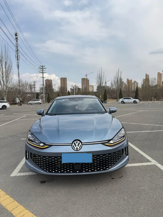 2023 Volkswagen Lamando 1.4T 150HP L4 7DCT,autocango,china used car exporter,china ev exporter,chinese used car exporter,chinese used ev exporter