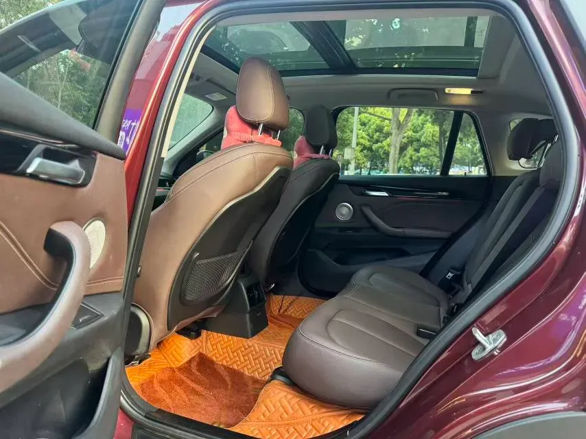 2021 BMW X1 2.0T 192HP L4 7DCT,autocango,china used car exporter,china ev exporter,chinese used car exporter,chinese used ev exporter