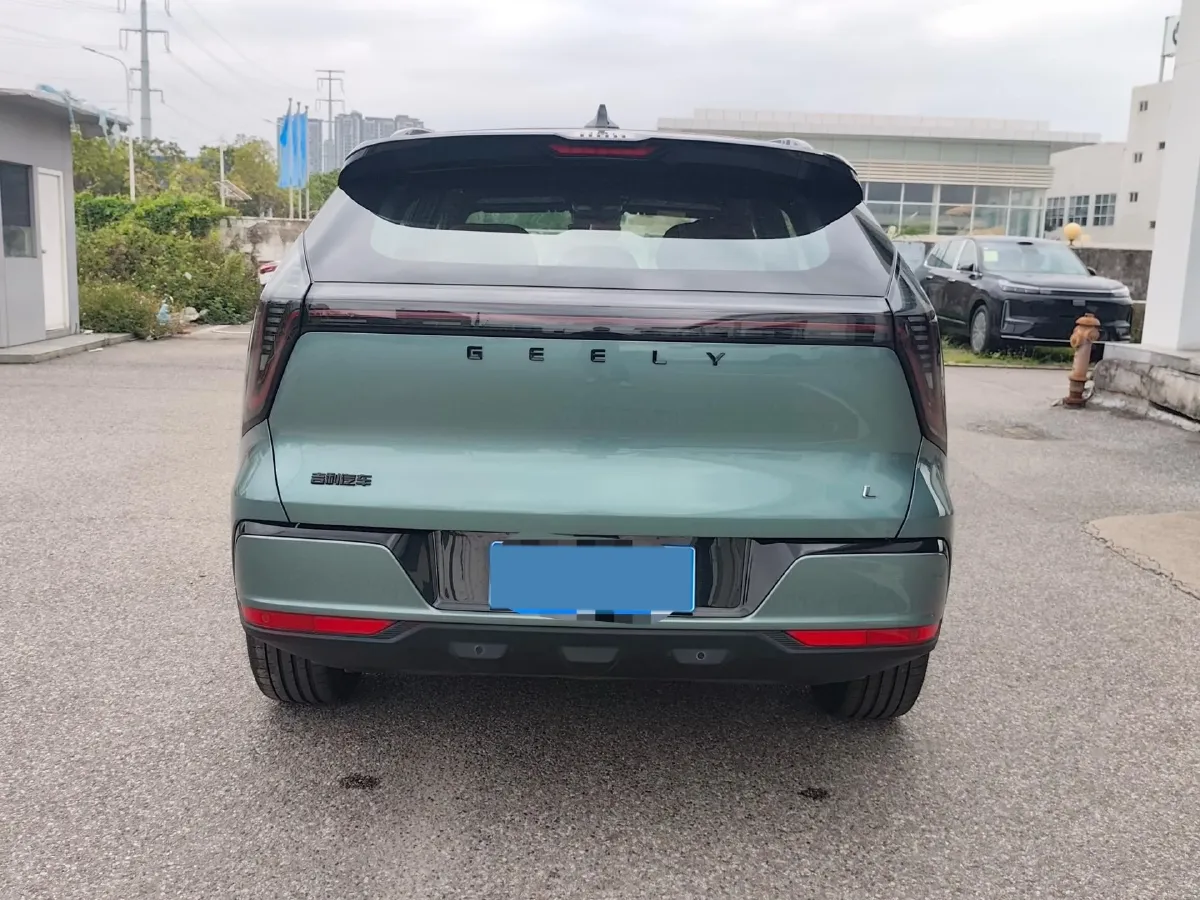 2025 Geely StarRay 1.5T 181HP L4 7DCT,autocango,china used car exporter,china ev exporter,chinese used car exporter,chinese used ev exporter