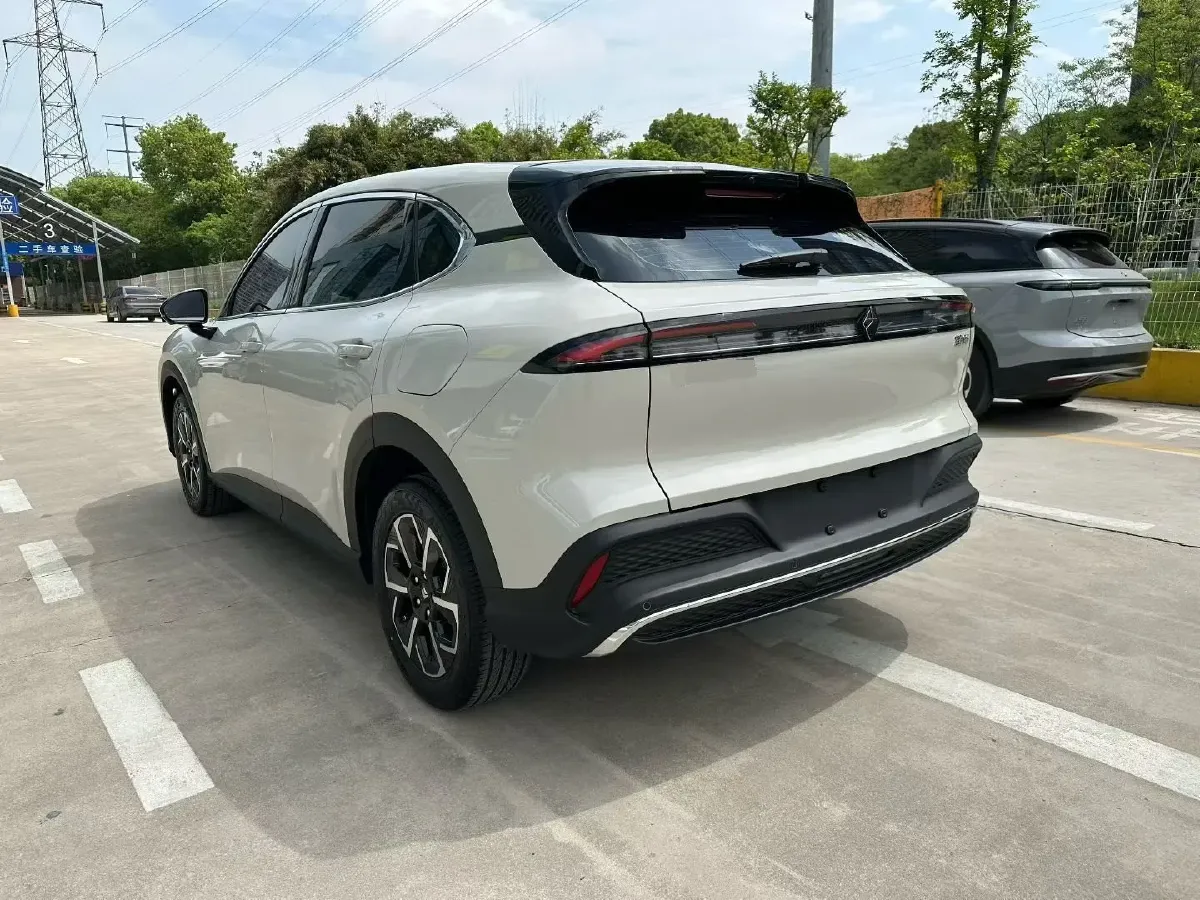 2026 BaoJun E6 BEV,autocango,china used car exporter,china ev exporter,chinese used car exporter,chinese used ev exporter