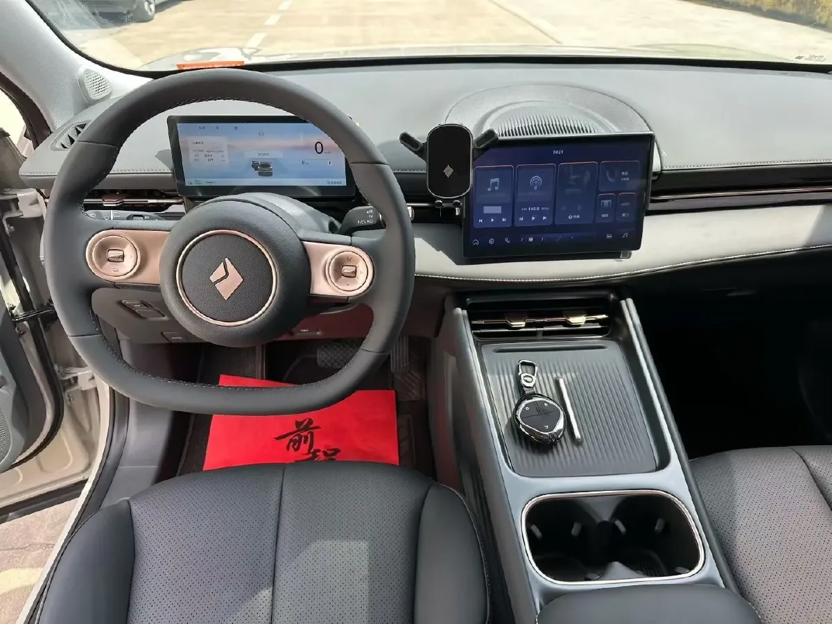 2026 BaoJun E6 BEV,autocango,china used car exporter,china ev exporter,chinese used car exporter,chinese used ev exporter