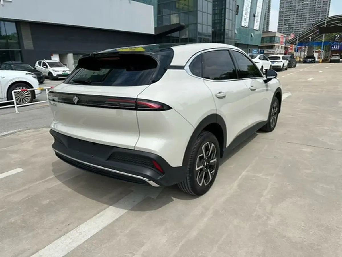 2026 BaoJun E6 BEV,autocango,china used car exporter,china ev exporter,chinese used car exporter,chinese used ev exporter