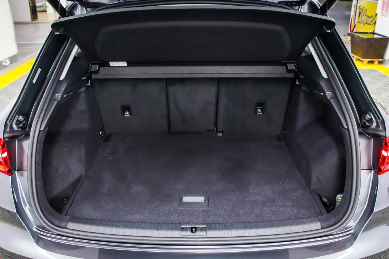 2022 Audi Q3 1.4T 150HP L4 7DCT,autocango,china used car exporter,china ev exporter,chinese used car exporter,chinese used ev exporter