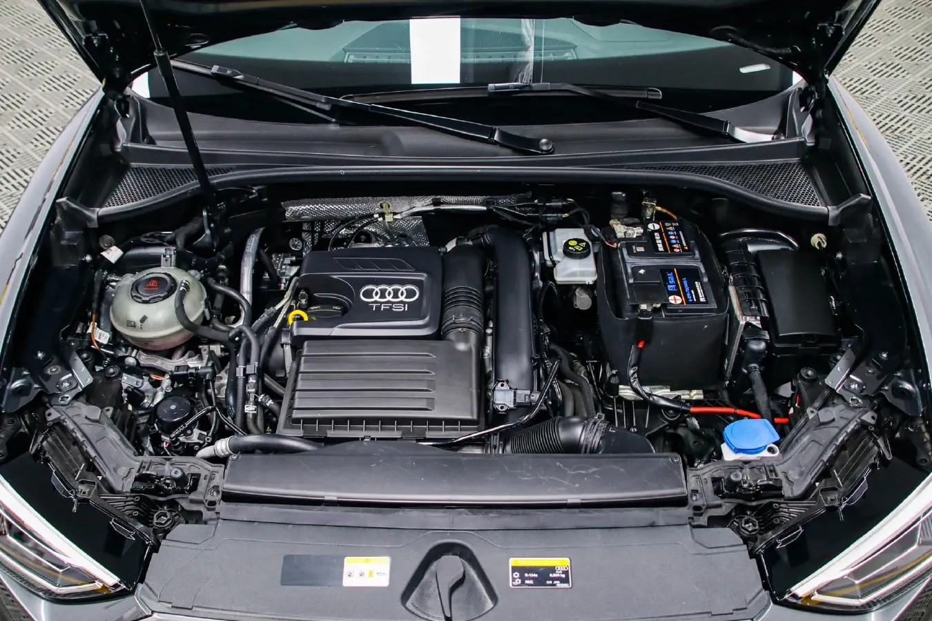 2022 Audi Q3 1.4T 150HP L4 7DCT,autocango,china used car exporter,china ev exporter,chinese used car exporter,chinese used ev exporter