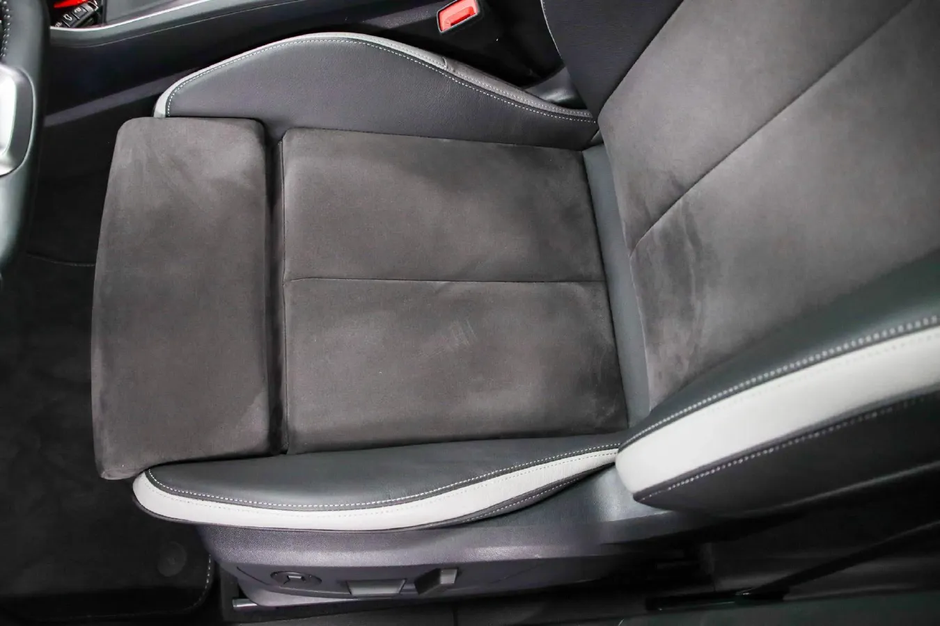 2022 Audi Q3 1.4T 150HP L4 7DCT,autocango,china used car exporter,china ev exporter,chinese used car exporter,chinese used ev exporter