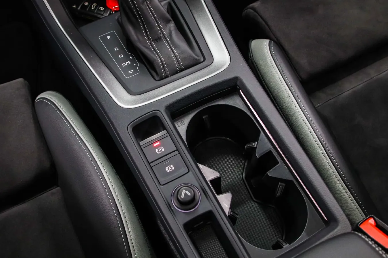 2022 Audi Q3 1.4T 150HP L4 7DCT,autocango,china used car exporter,china ev exporter,chinese used car exporter,chinese used ev exporter