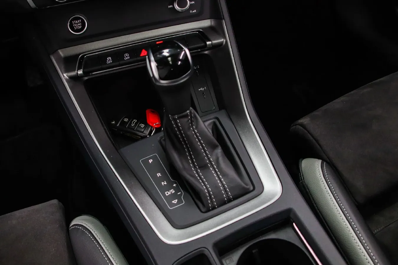 2022 Audi Q3 1.4T 150HP L4 7DCT,autocango,china used car exporter,china ev exporter,chinese used car exporter,chinese used ev exporter