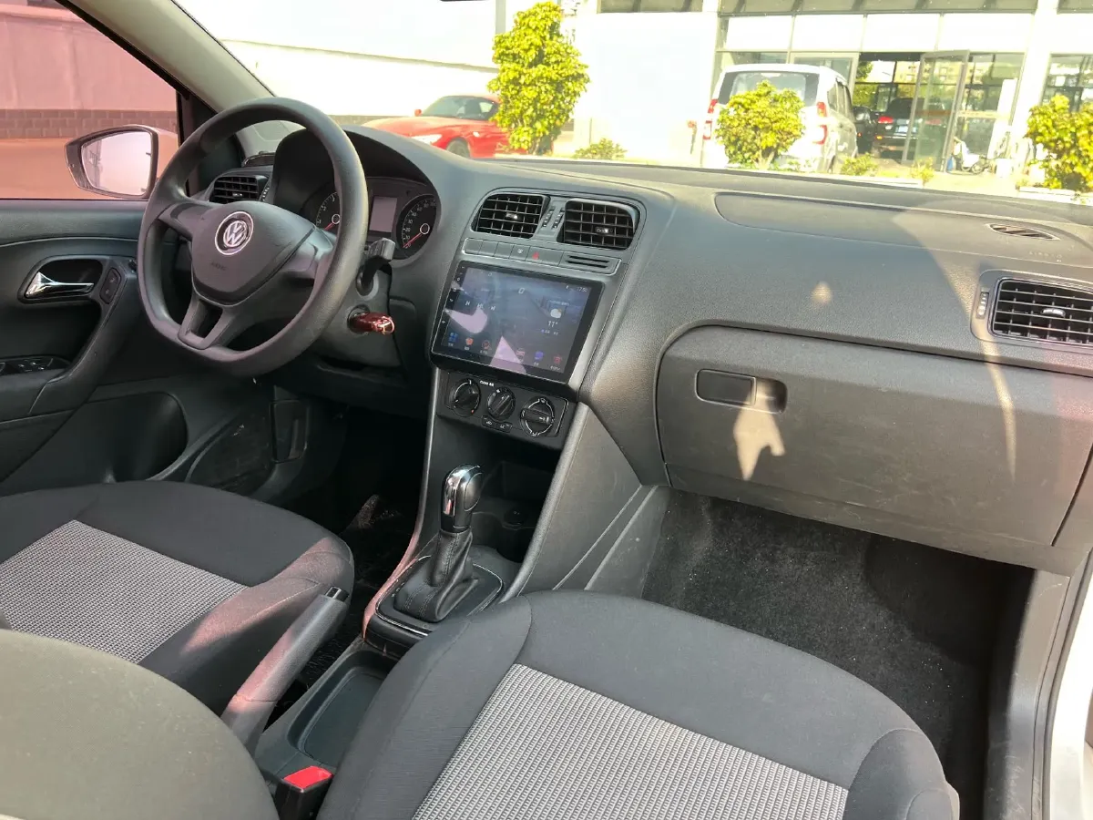 2016 Volkswagen Polo 1.4L 90HP L4 6AT,autocango,china used car exporter,china ev exporter,chinese used car exporter,chinese used ev exporter