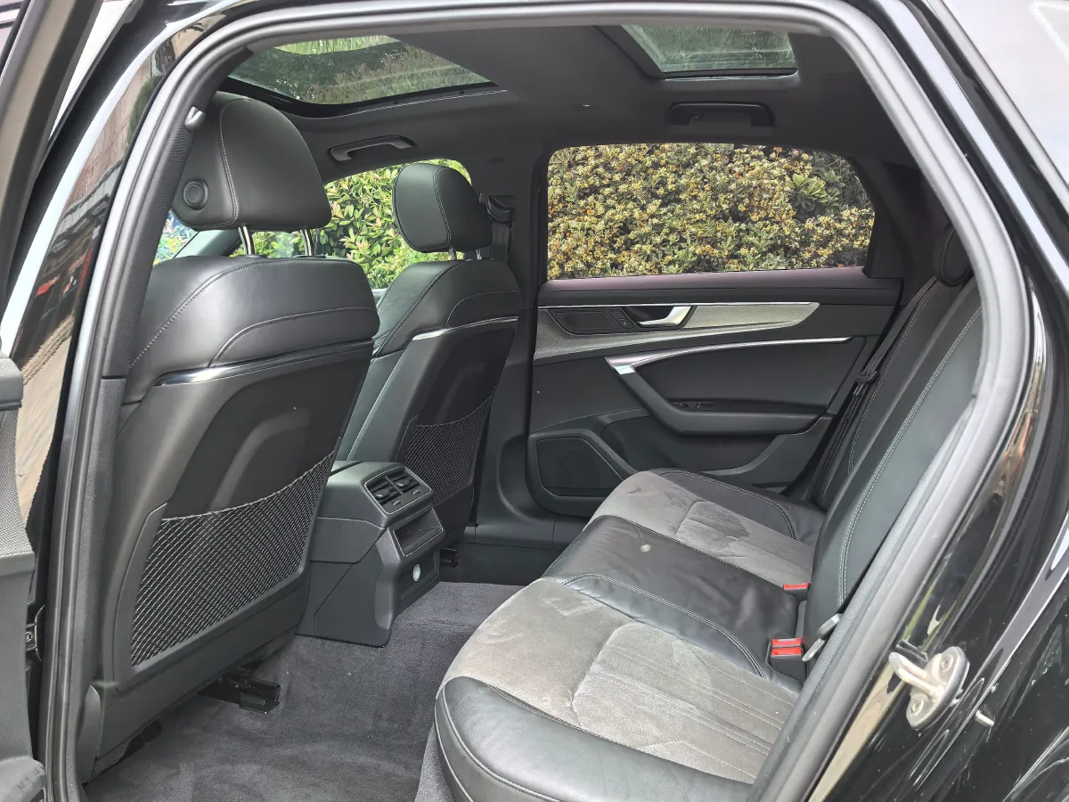 2020 Audi A6L 2.0T 190HP L4 7DCT,autocango,china used car exporter,china ev exporter,chinese used car exporter,chinese used ev exporter