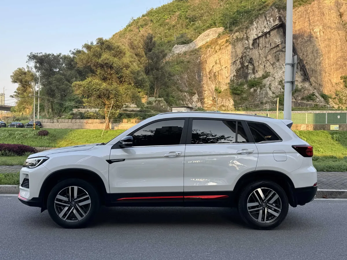 2022 ChangAn CS75 1.5T 180HP L4 7DCT,autocango,china used car exporter,china ev exporter,chinese used car exporter,chinese used ev exporter