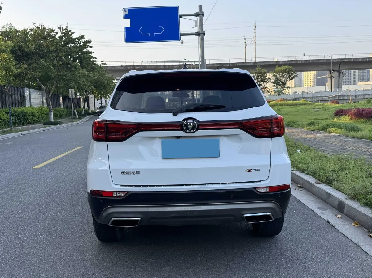 2022 ChangAn CS75 1.5T 180HP L4 7DCT,autocango,china used car exporter,china ev exporter,chinese used car exporter,chinese used ev exporter