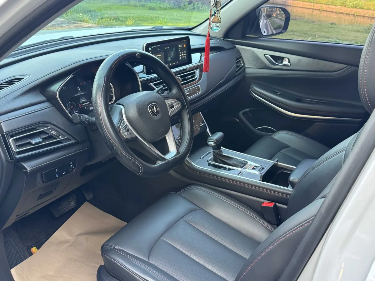 2022 ChangAn CS75 1.5T 180HP L4 7DCT,autocango,china used car exporter,china ev exporter,chinese used car exporter,chinese used ev exporter