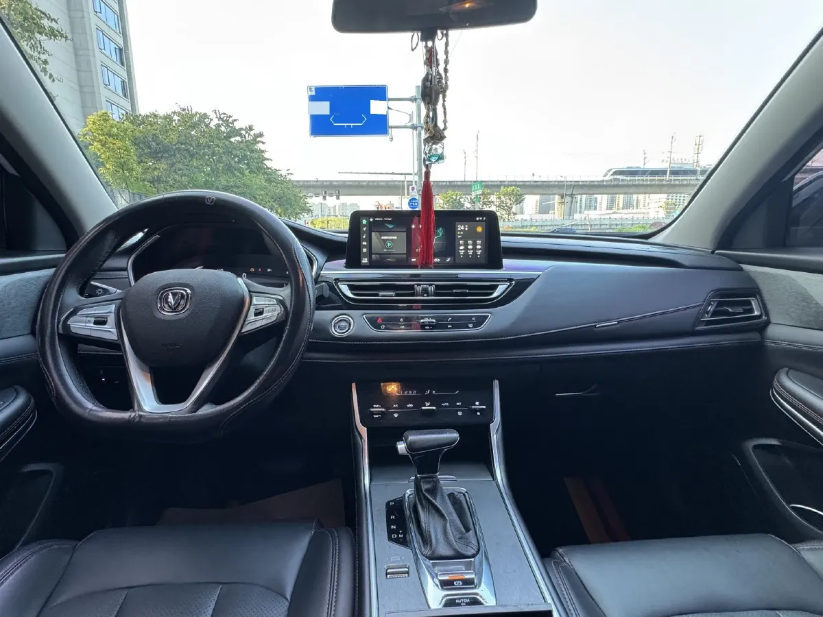 2022 ChangAn CS75 1.5T 180HP L4 7DCT,autocango,china used car exporter,china ev exporter,chinese used car exporter,chinese used ev exporter