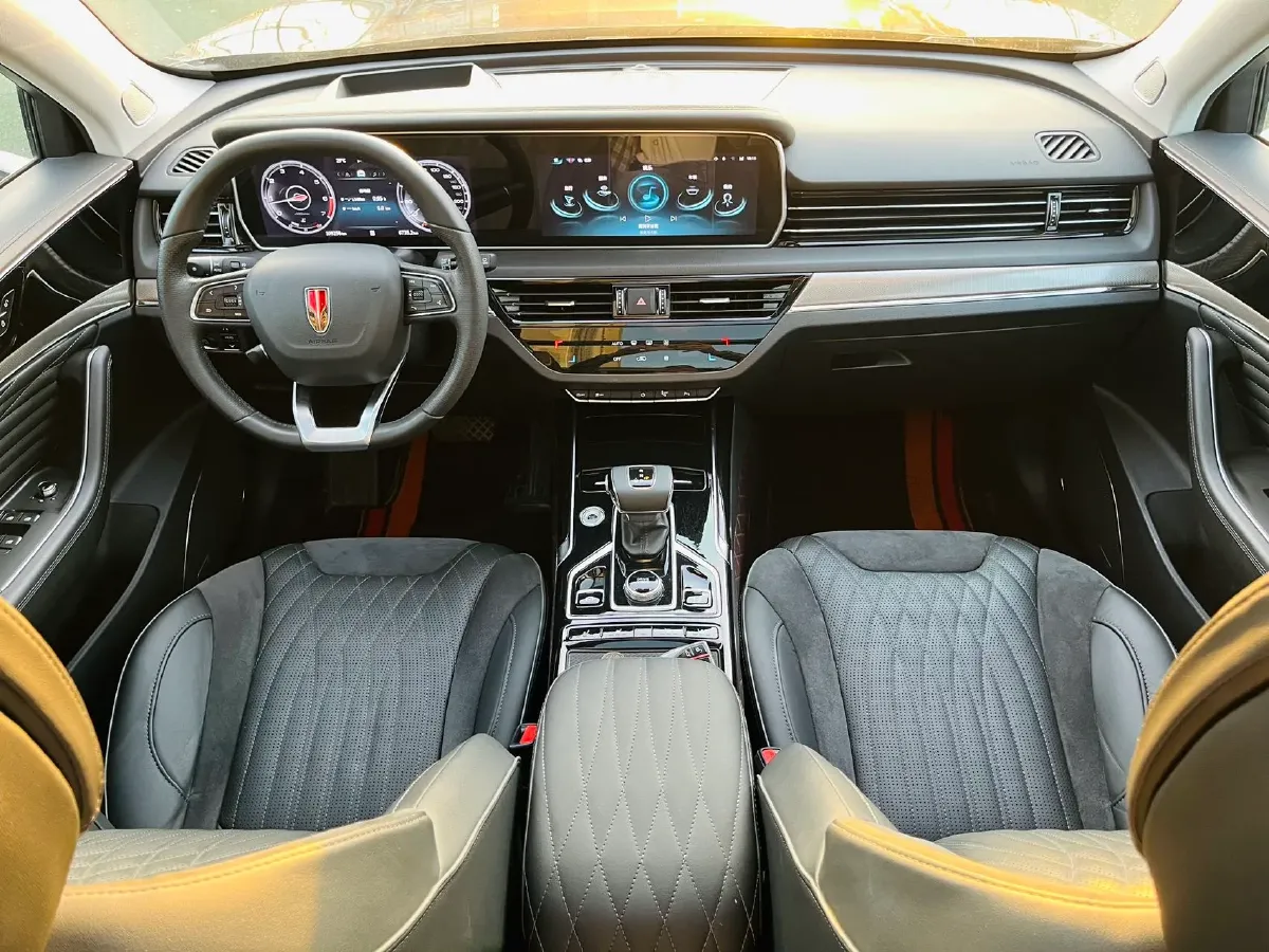 2022 HongQi HS5 2.0T 224HP L4 6AT,autocango,china used car exporter,china ev exporter,chinese used car exporter,chinese used ev exporter