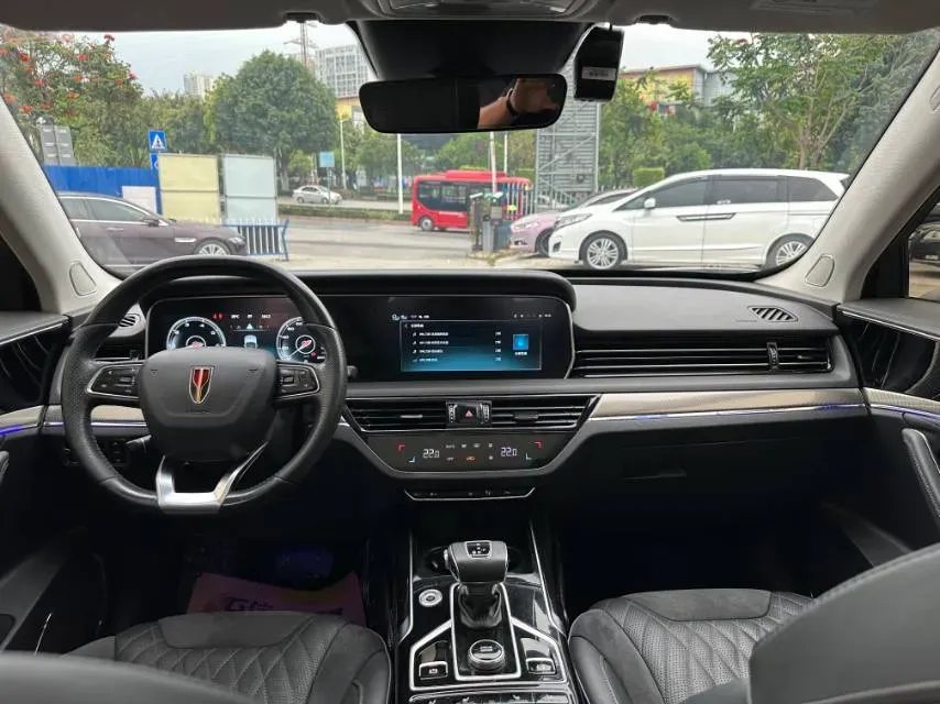2022 HongQi HS5 2.0T 224HP L4 6AT,autocango,china used car exporter,china ev exporter,chinese used car exporter,chinese used ev exporter