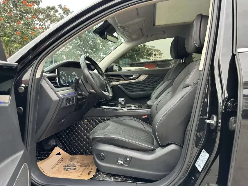 2022 HongQi HS5 2.0T 224HP L4 6AT,autocango,china used car exporter,china ev exporter,chinese used car exporter,chinese used ev exporter