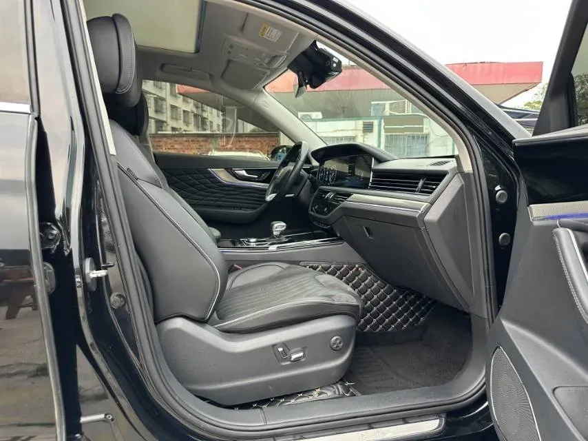 2022 HongQi HS5 2.0T 224HP L4 6AT,autocango,china used car exporter,china ev exporter,chinese used car exporter,chinese used ev exporter