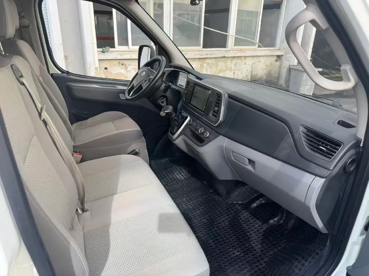 2021 DongFeng DFAC YuFeng 2.3T 136HP L4 6MT,autocango,china used car exporter,china ev exporter,chinese used car exporter,chinese used ev exporter