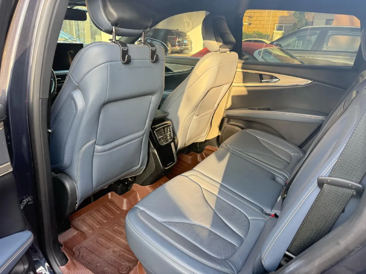 2021 Lincoln Nautilus 2.0T 245HP L4 8AT,autocango,china used car exporter,china ev exporter,chinese used car exporter,chinese used ev exporter