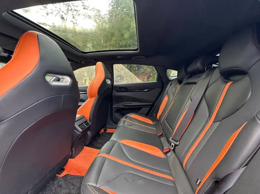 2024 ChangAn UNI-V 1.5T 188HP L4 7DCT,autocango,china used car exporter,china ev exporter,chinese used car exporter,chinese used ev exporter