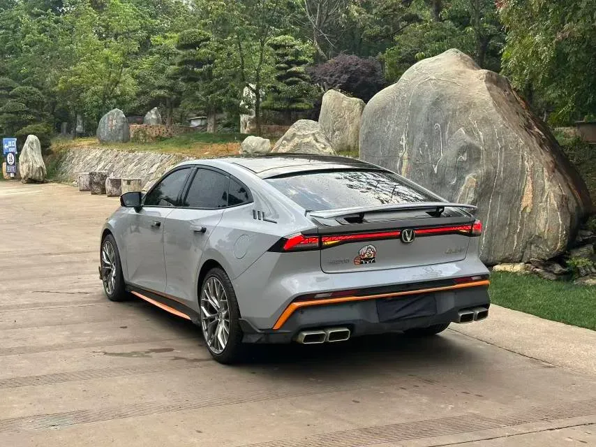 2024 ChangAn UNI-V 1.5T 188HP L4 7DCT,autocango,china used car exporter,china ev exporter,chinese used car exporter,chinese used ev exporter