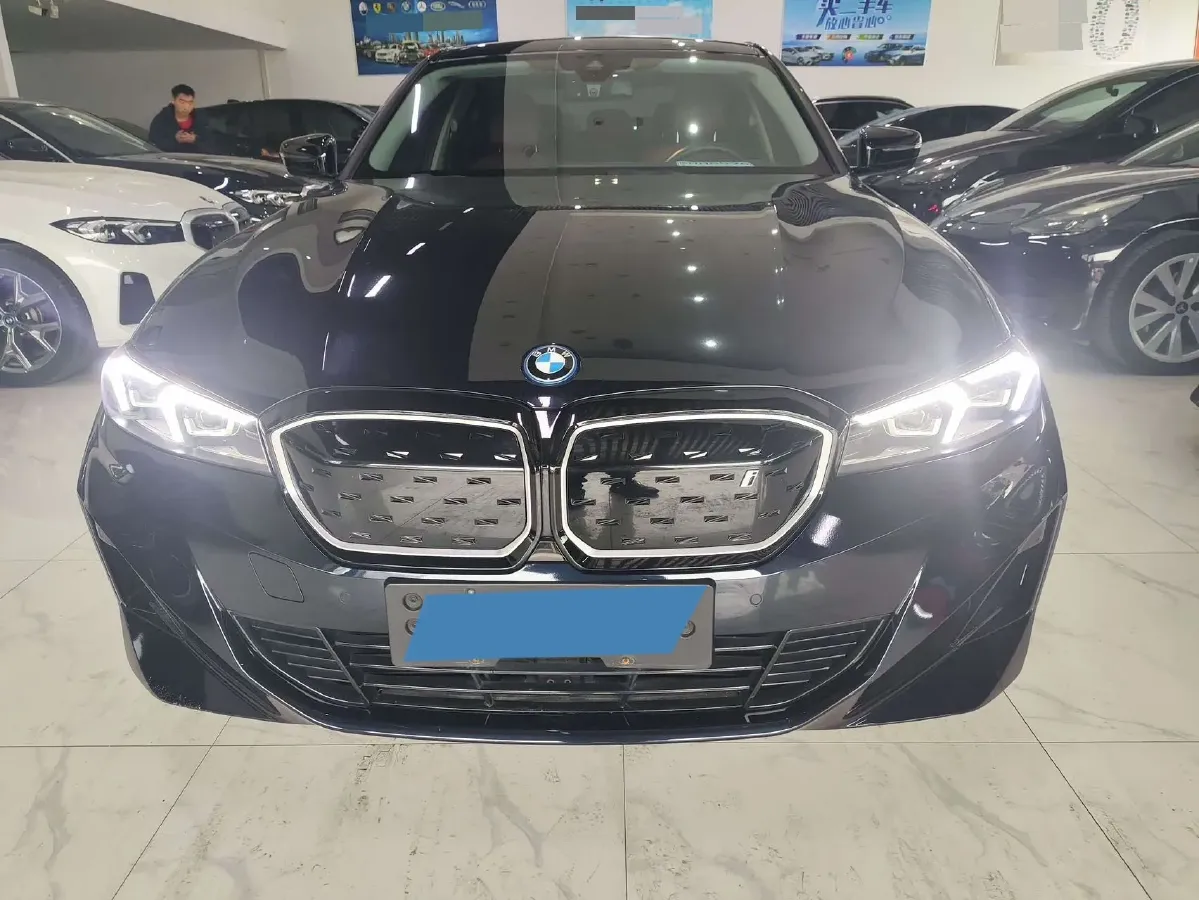 2024 BMW i3 BEV 79.05KWH,autocango,china used car exporter,china ev exporter,chinese used car exporter,chinese used ev exporter