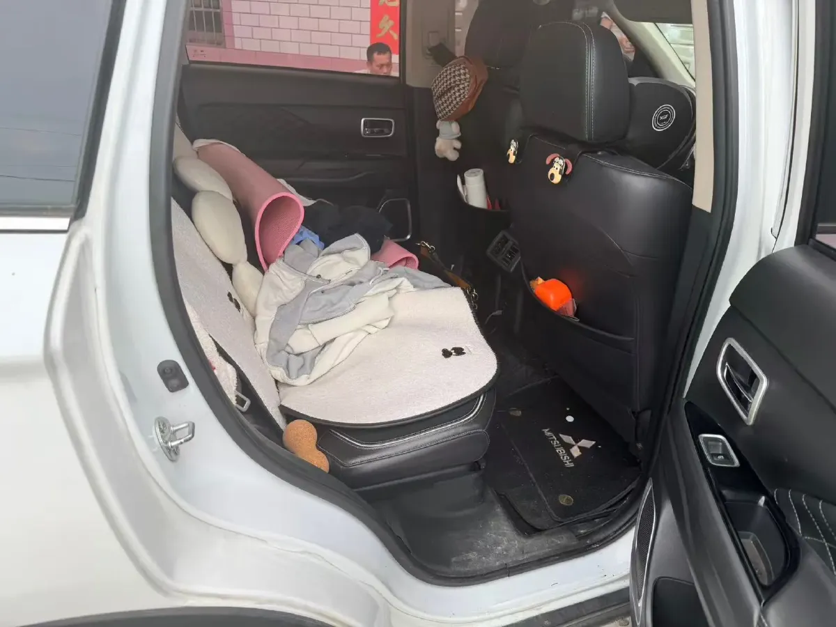 2020 Mitsubishi Outlander 2.4L 192HP L4 CVT,autocango,china used car exporter,china ev exporter,chinese used car exporter,chinese used ev exporter