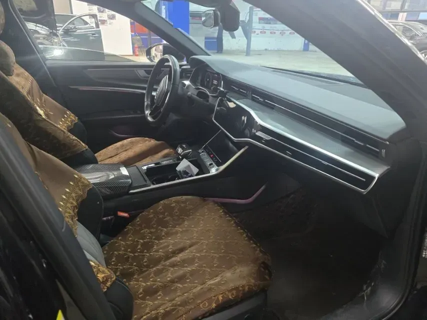 2023 Audi A6L 2.0T 245HP L4 7DCT,autocango,china used car exporter,china ev exporter,chinese used car exporter,chinese used ev exporter