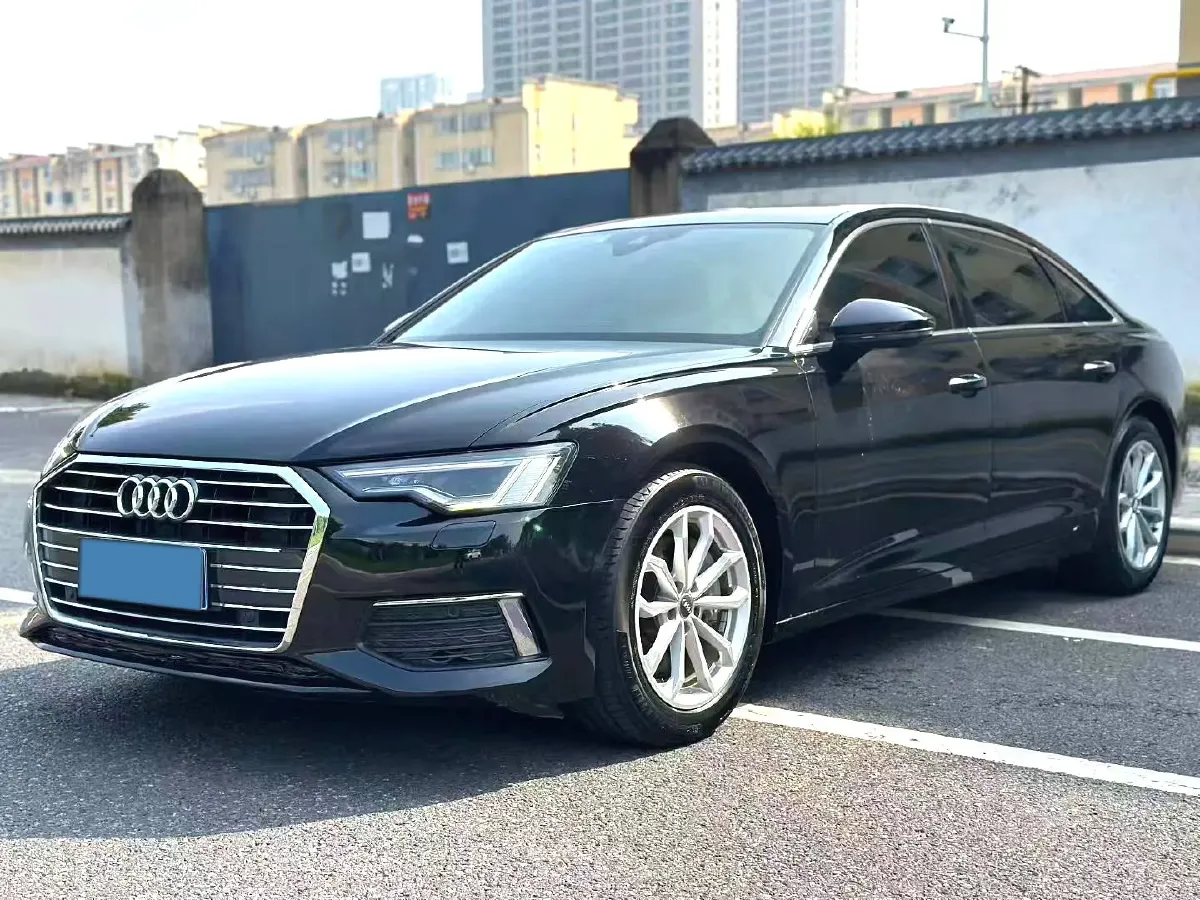 2020 Audi A6L 2.0T 190HP L4 7DCT,autocango,china used car exporter,china ev exporter,chinese used car exporter,chinese used ev exporter