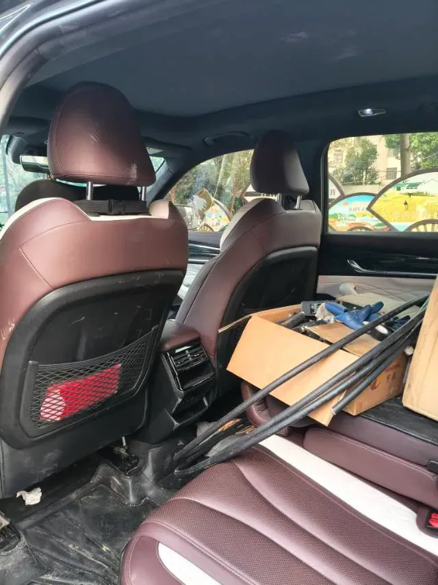 2021 Geely Monjaro 2.0T 218HP L4 7DCT,autocango,china used car exporter,china ev exporter,chinese used car exporter,chinese used ev exporter