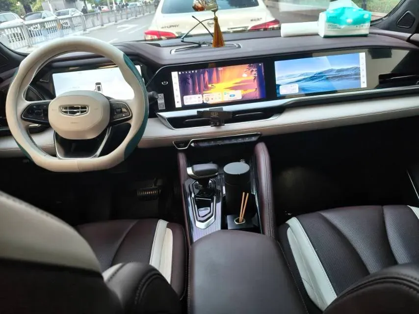 2021 Geely Monjaro 2.0T 218HP L4 7DCT,autocango,china used car exporter,china ev exporter,chinese used car exporter,chinese used ev exporter